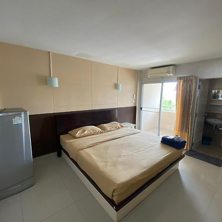 Ladapan Mansion Apartment Nonthaburi Exterior photo
