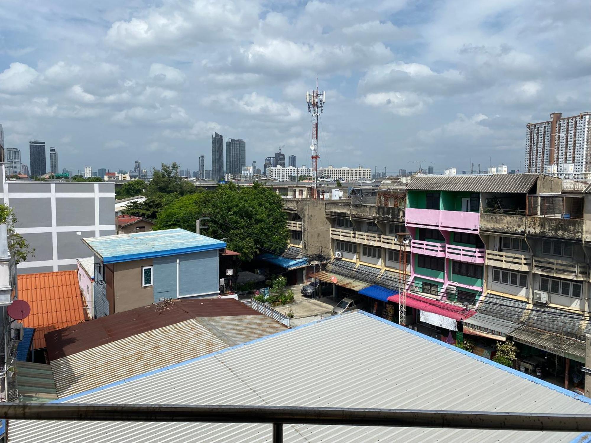 Ladapan Mansion Apartment Nonthaburi Exterior photo