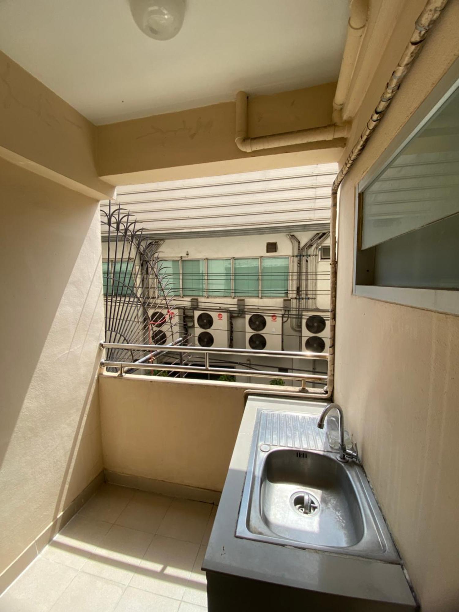Ladapan Mansion Apartment Nonthaburi Exterior photo