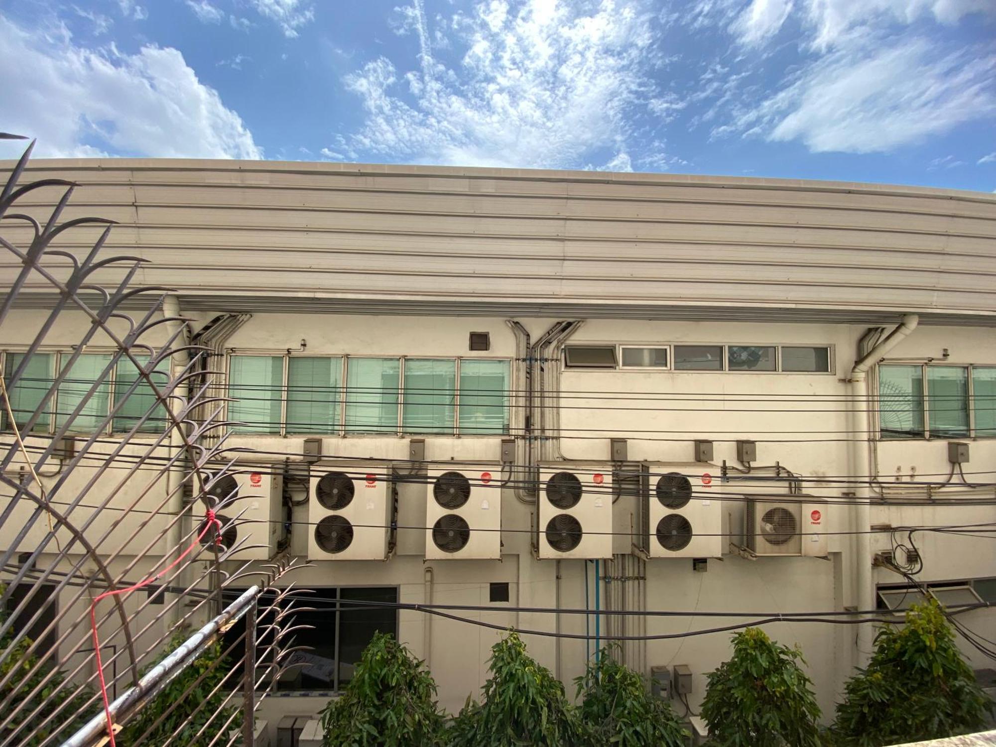 Ladapan Mansion Apartment Nonthaburi Exterior photo